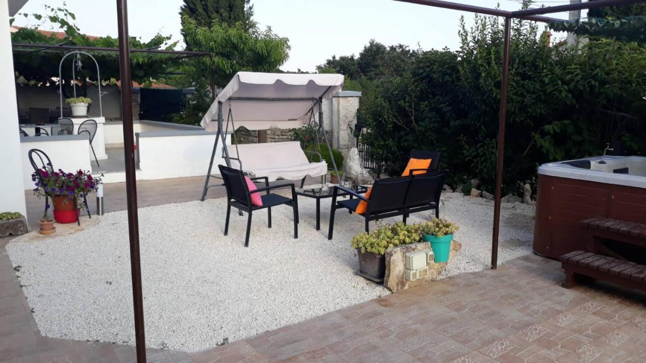 Holiday Home Dioniza Vodnjan Eksteriør bilde