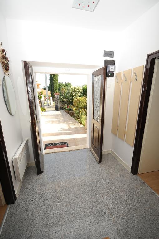 Holiday Home Dioniza Vodnjan Rom bilde